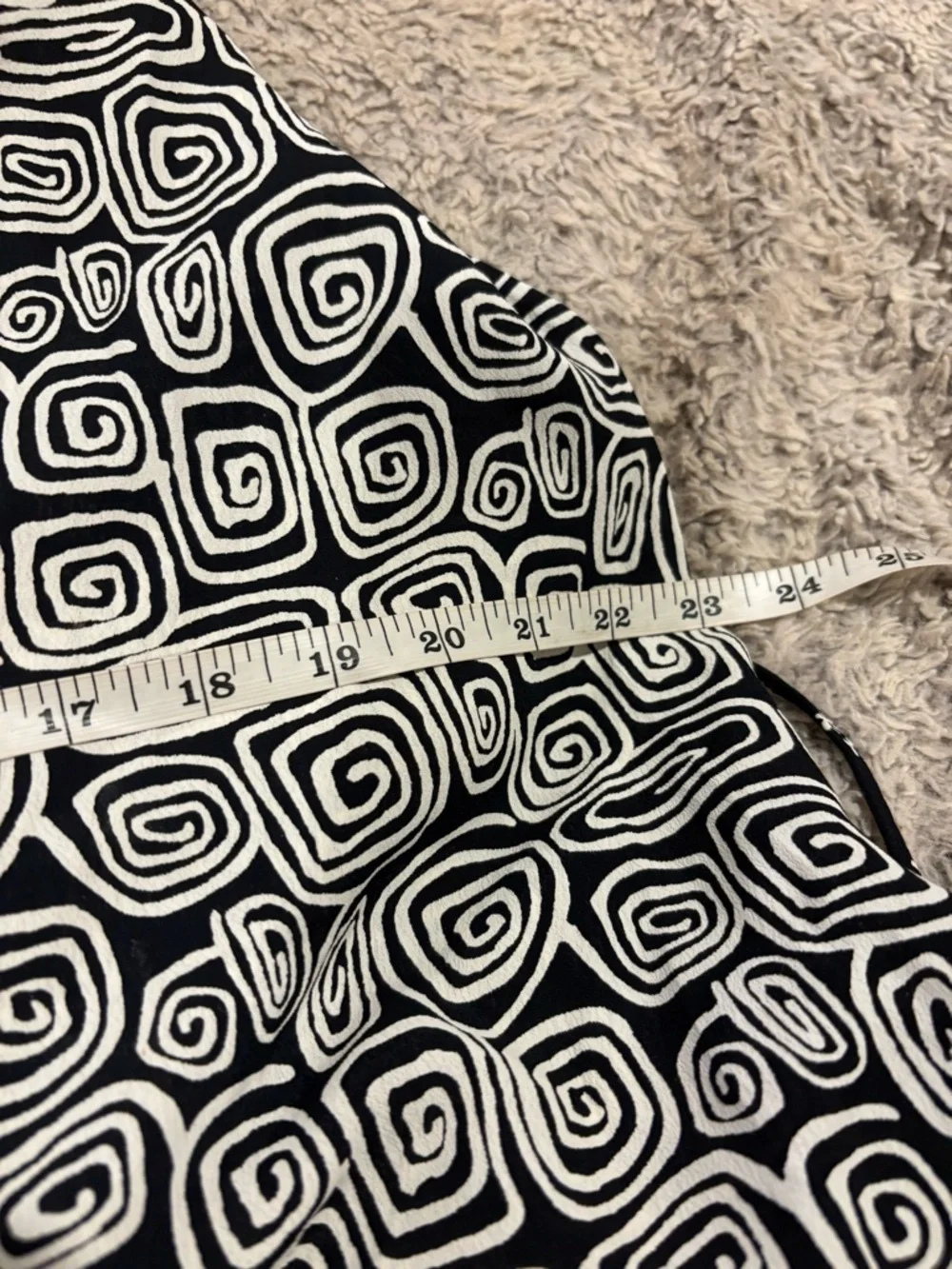 f.b. malik‎ Black & White Swirl Maxi Skirt large EUC